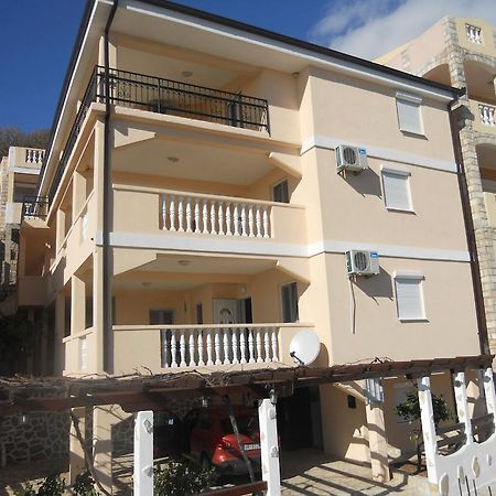 بودغوريتْسا Apartments Papillon المظهر الخارجي الصورة
