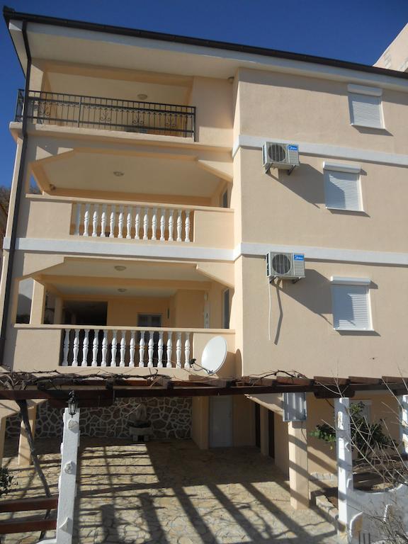 بودغوريتْسا Apartments Papillon المظهر الخارجي الصورة