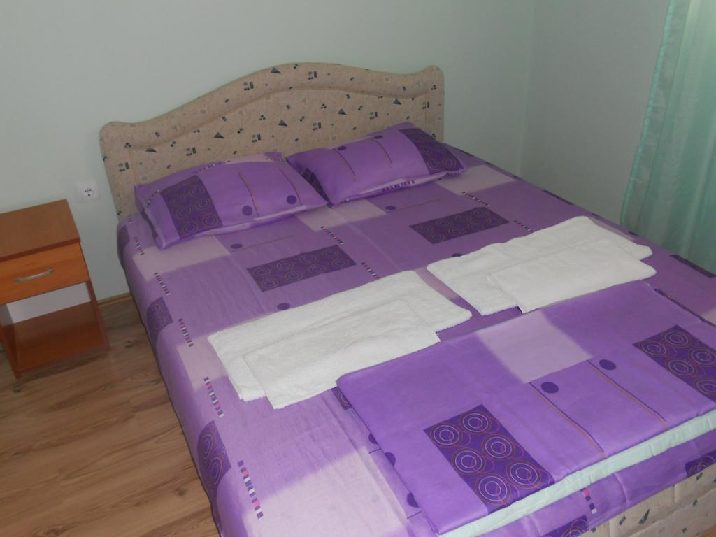 بودغوريتْسا Apartments Papillon الغرفة الصورة