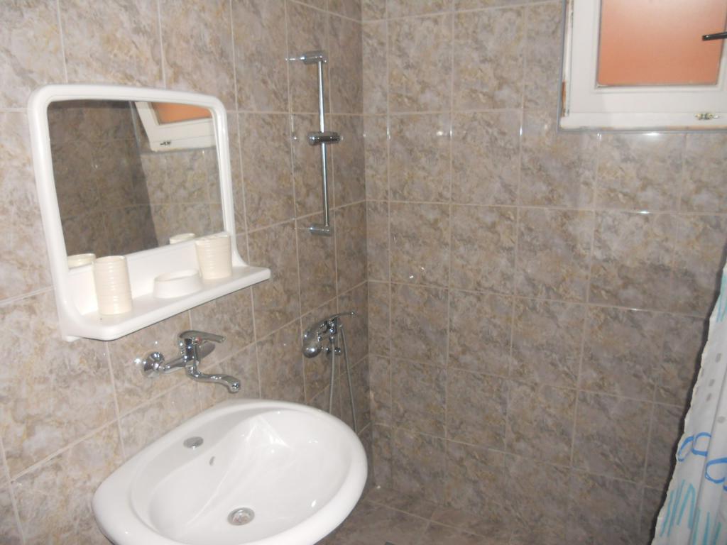 بودغوريتْسا Apartments Papillon الغرفة الصورة